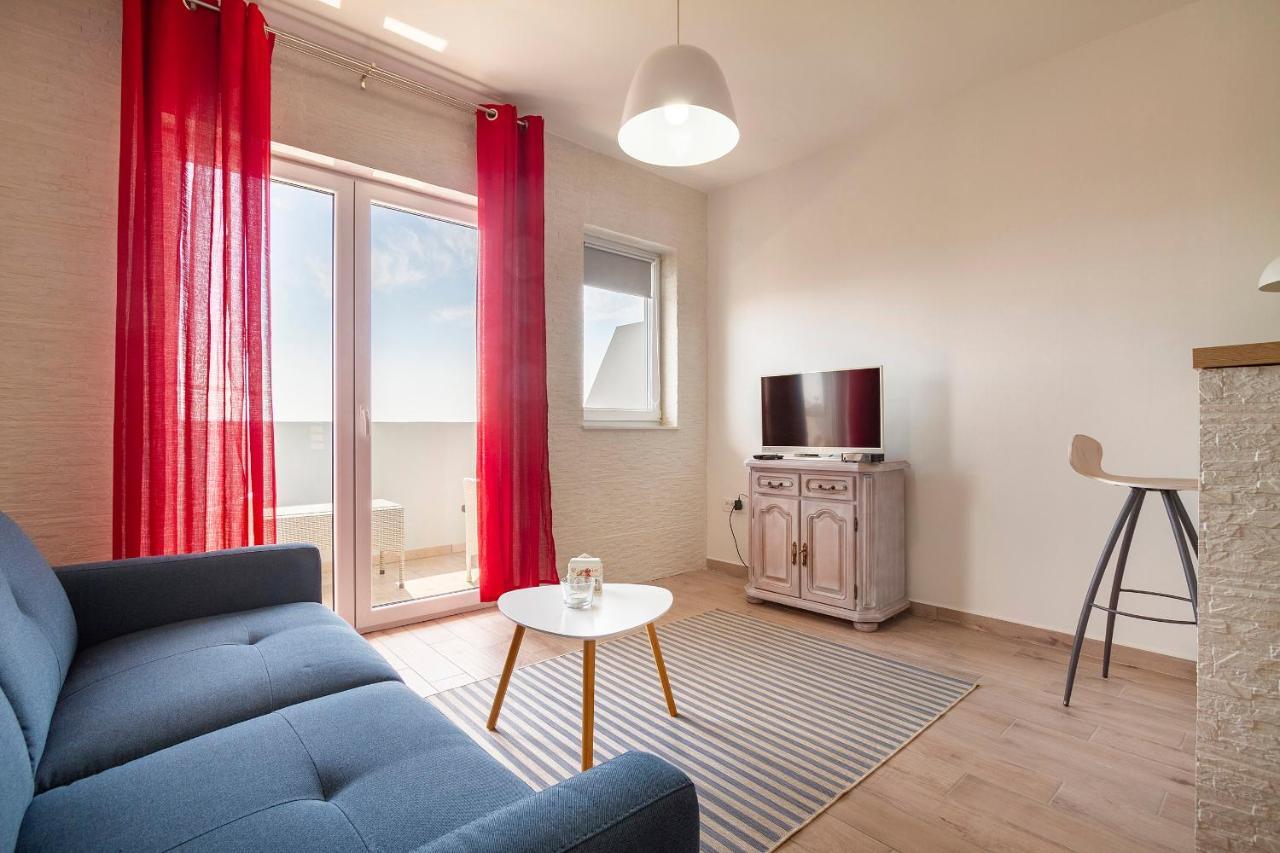 Apartmani Smokovo Jadranovo Exterior foto